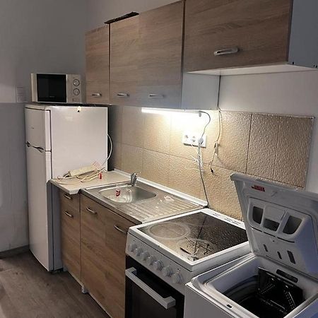 Downtown Fine-Tuned 2 Bedroom + Livingroom Apartment Th.32.1.3 Szombathely Exterior foto